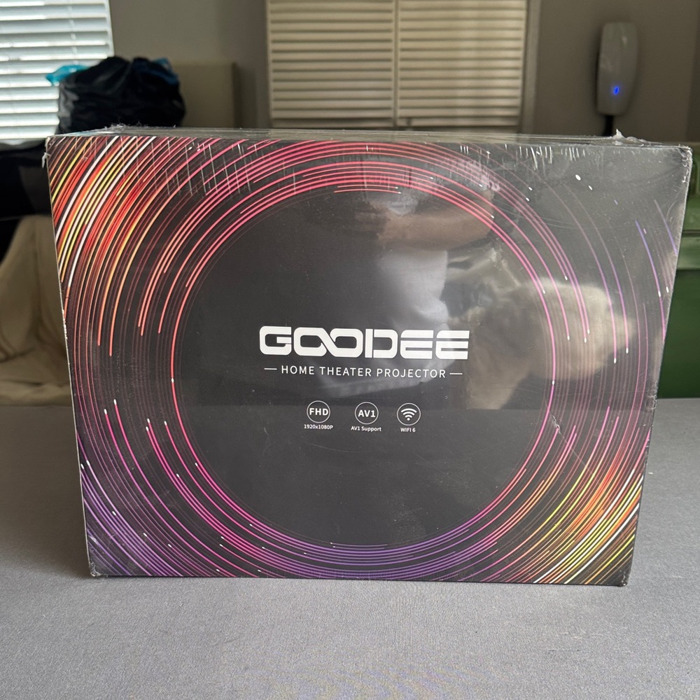 GOODEE GD500 WiFi Home Theater Projector w/ Screen 1080P HD